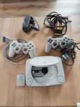 Sony PSone + 2 pady + karta pamięci + kable – komplet, sprawna