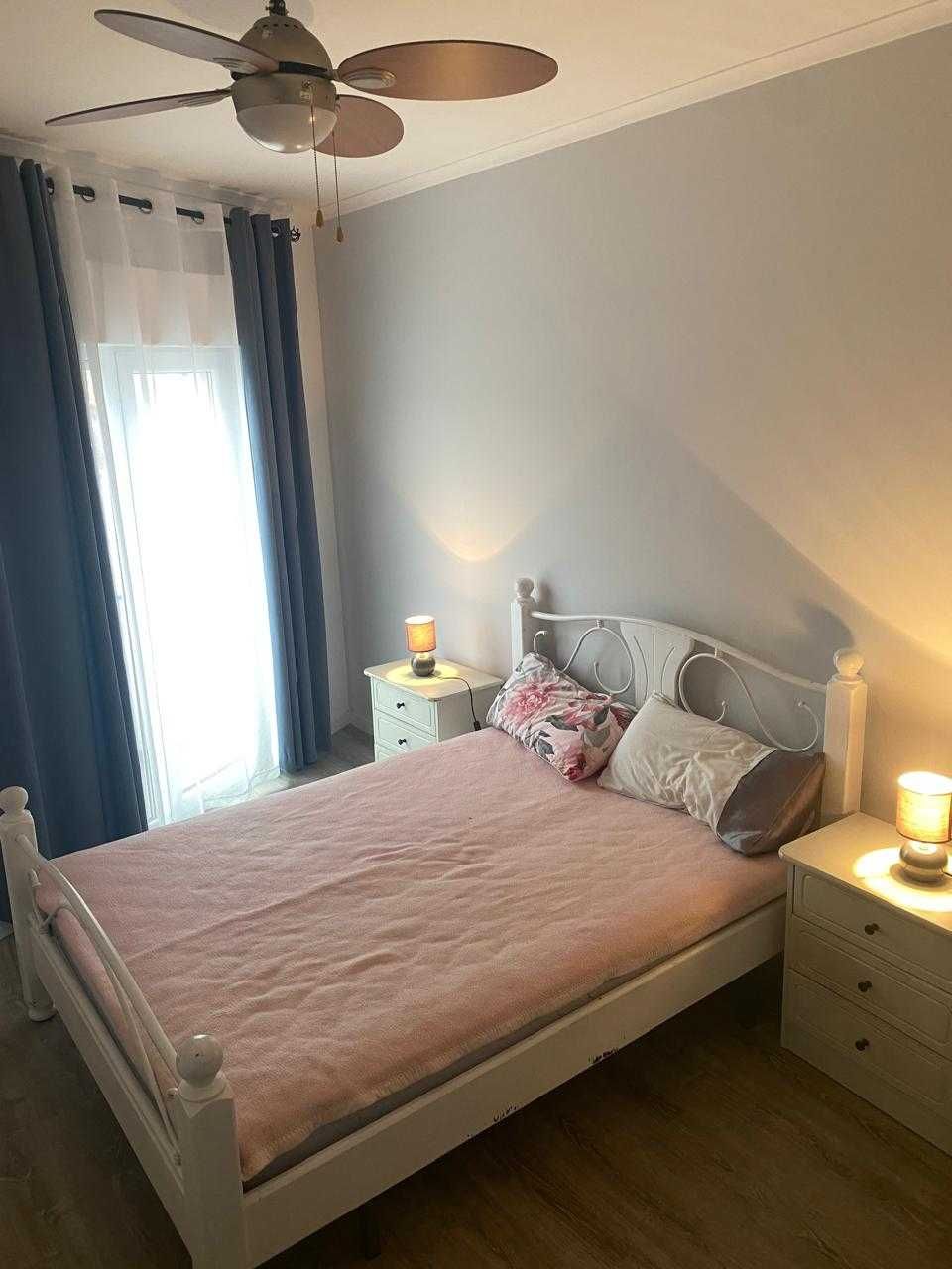 Quarto para / centro de Portimão