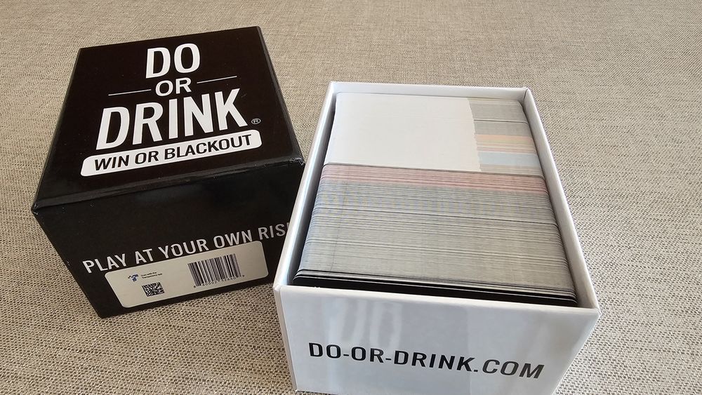 Jogo de Cartas "Do or Drink - "Win or Blackout"