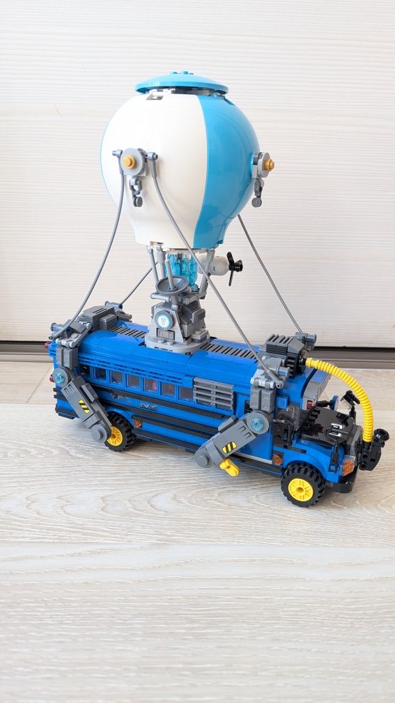 Lego Fortnite Battle Bus Бойовий автобус (77073)
