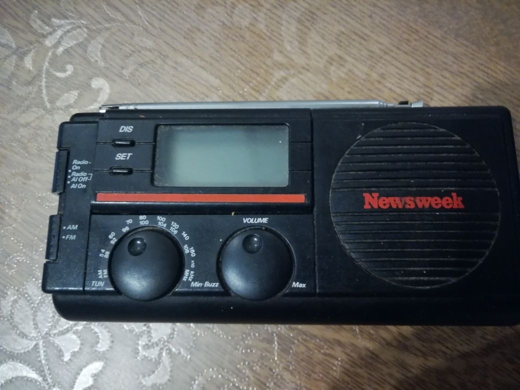 Leitor de CD e Rádio Colecção Anos 80