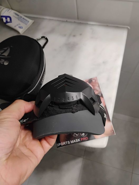 Máscara simuladora de altitude