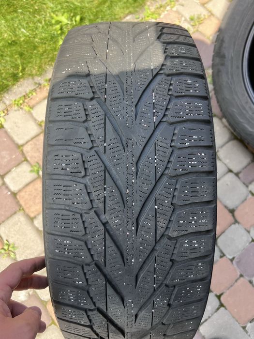 Продам резину 225/60/17 nokian hakkapelite