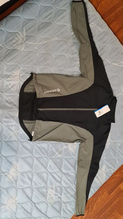 Kurtka wiatrówka Core Wind Jacket Giant