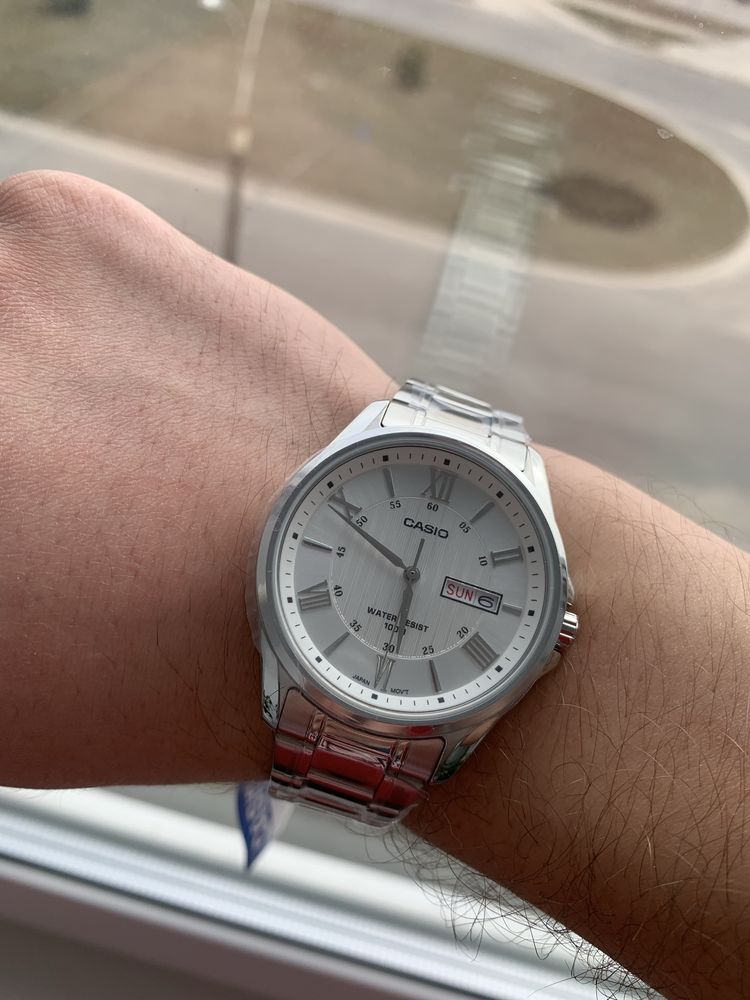 Продам годинник Casio