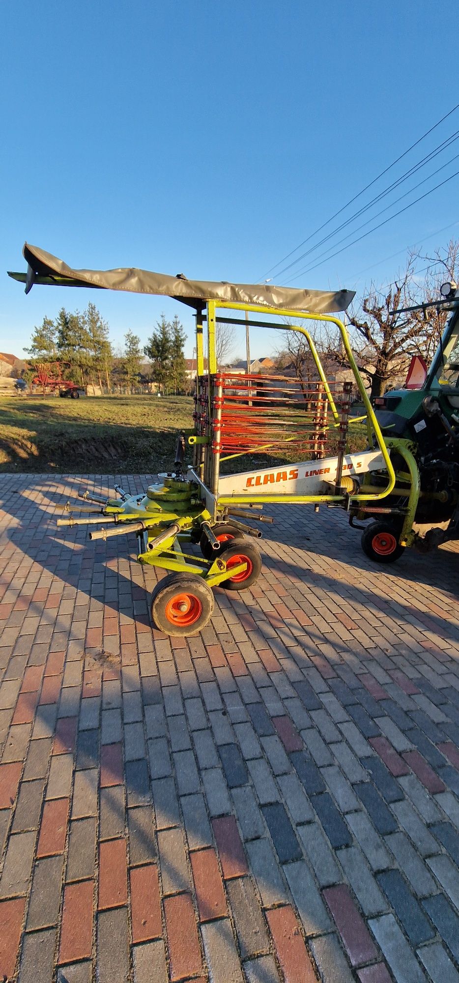 Zgrabiarka karuzelowa Claas Liner 430s