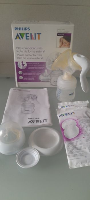 Bomba manual para retirada de leite da marca Avent