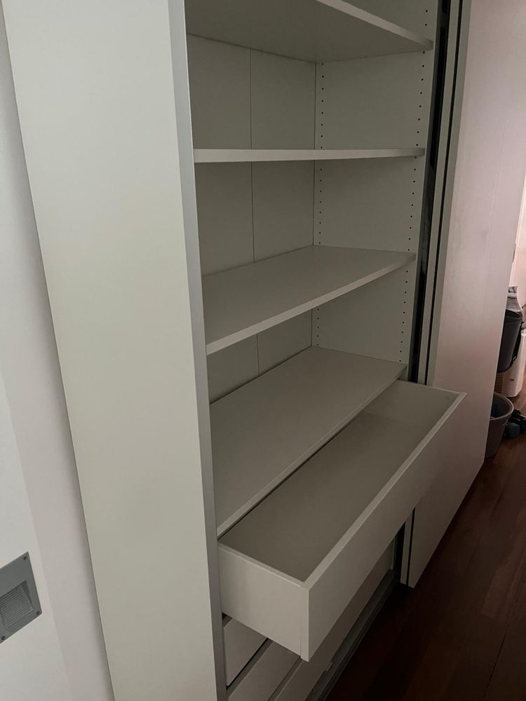 Armário customizado do Ikea