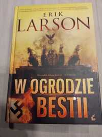 W ogrodzie bestii Larson