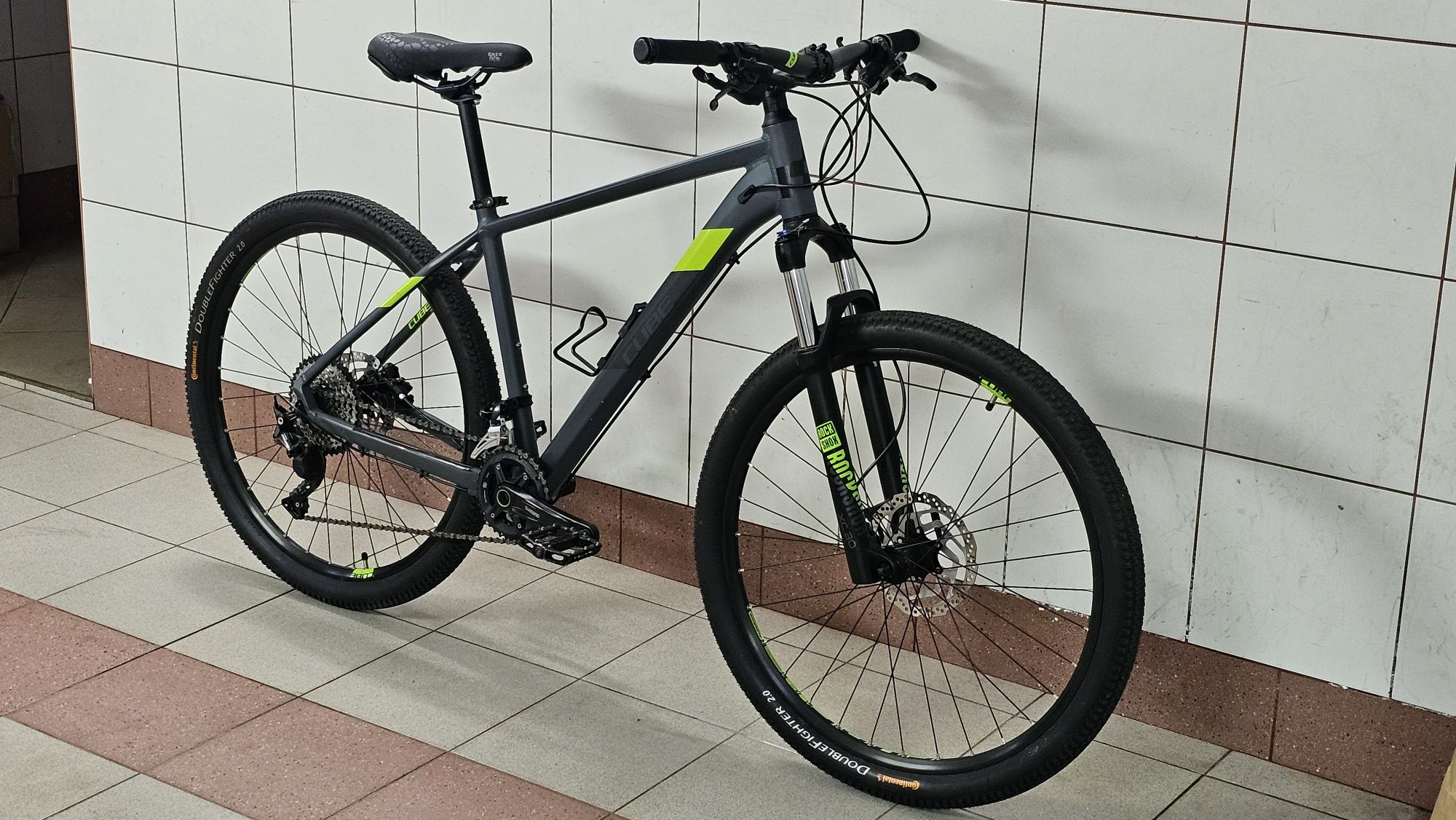 Cube Attention  roz. Ramy M koła 27.5 Deore Rock Shox Continental