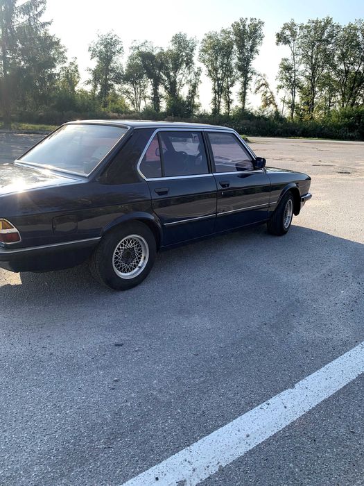 Продам BMW e28 акула