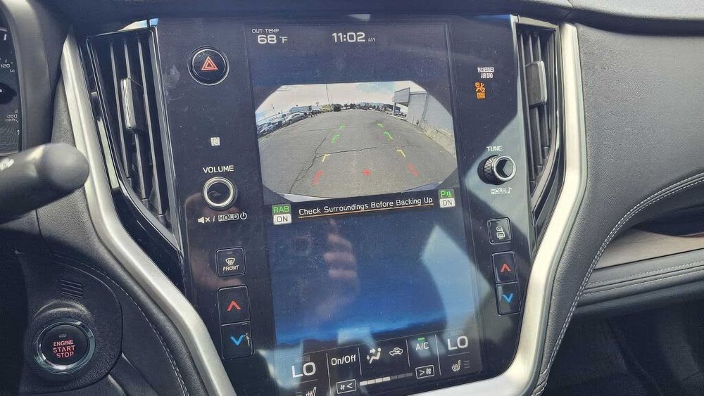 Subaru Legacy Limited      2022