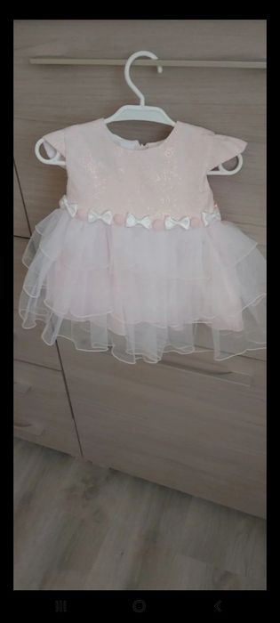 Sukieneczka na chrzciny