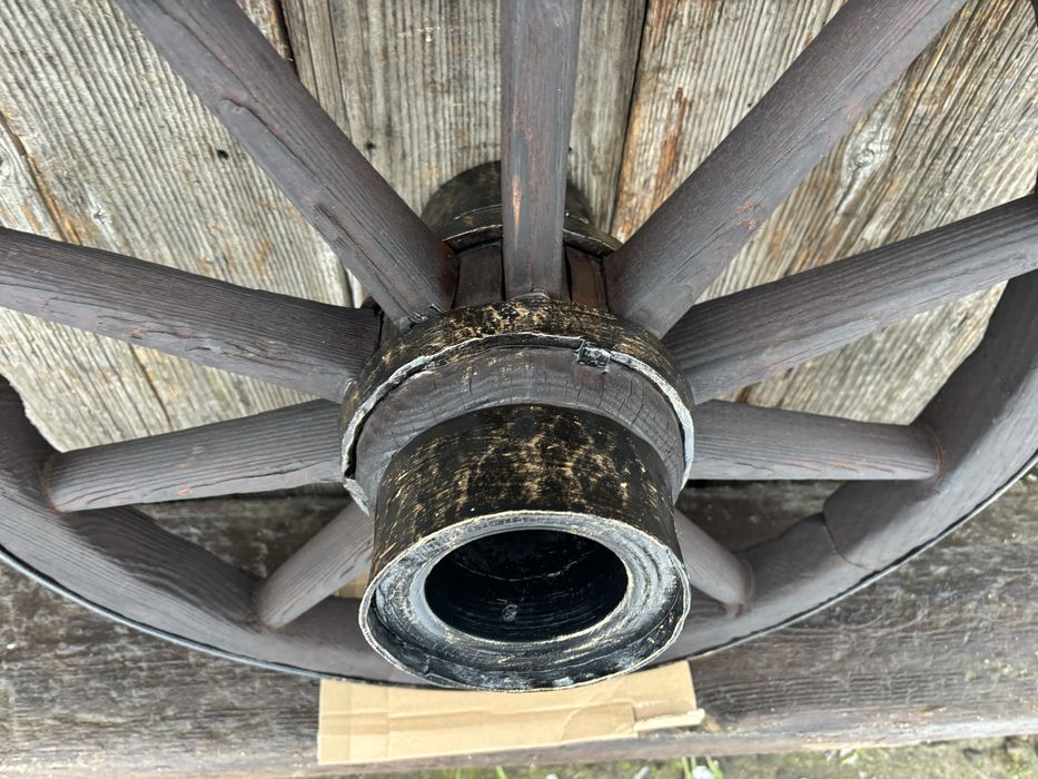 Stare koło drewniane od wozu PO RENOWACJI