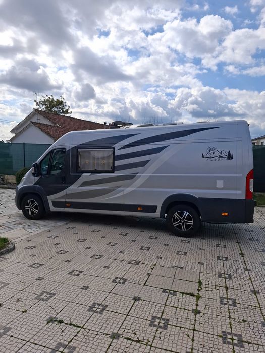 VENDO autocaravana impecável.