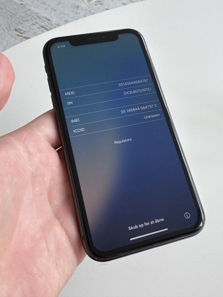 iPhone 11 64Gb Black iCloud lock