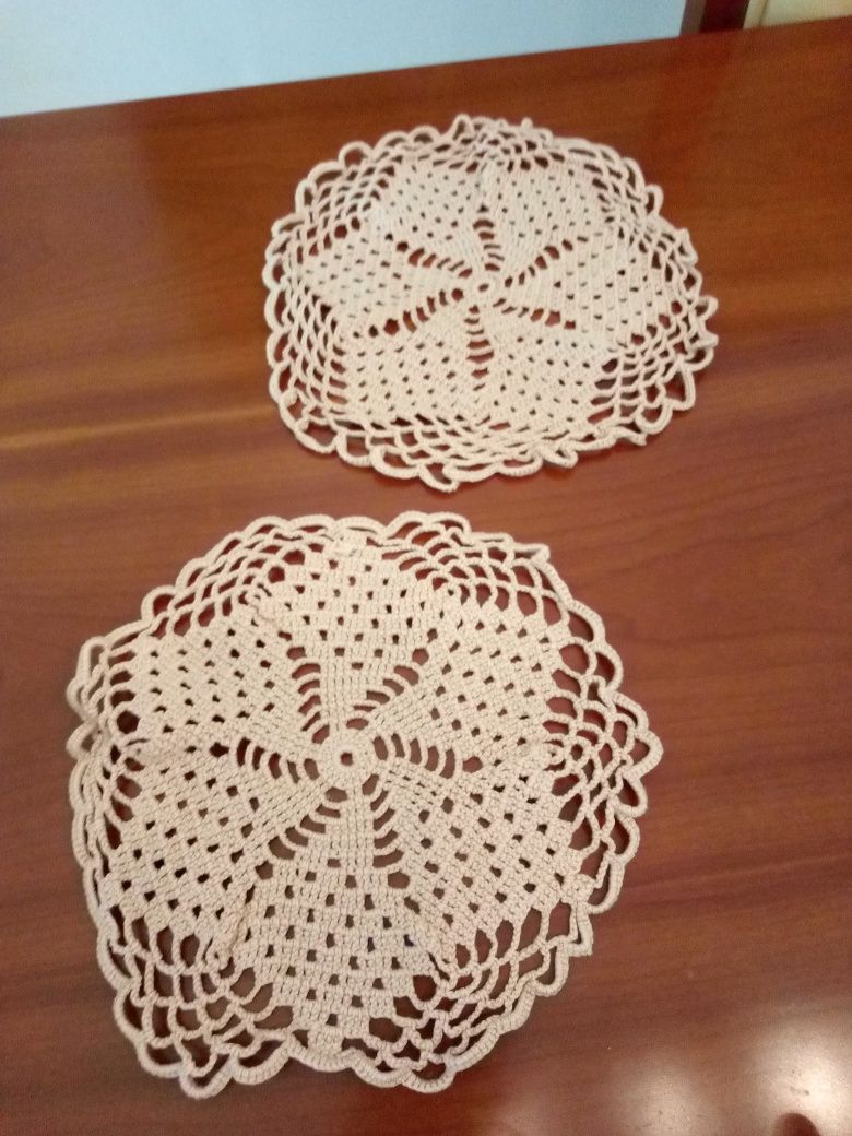 Conjunto naperons novos