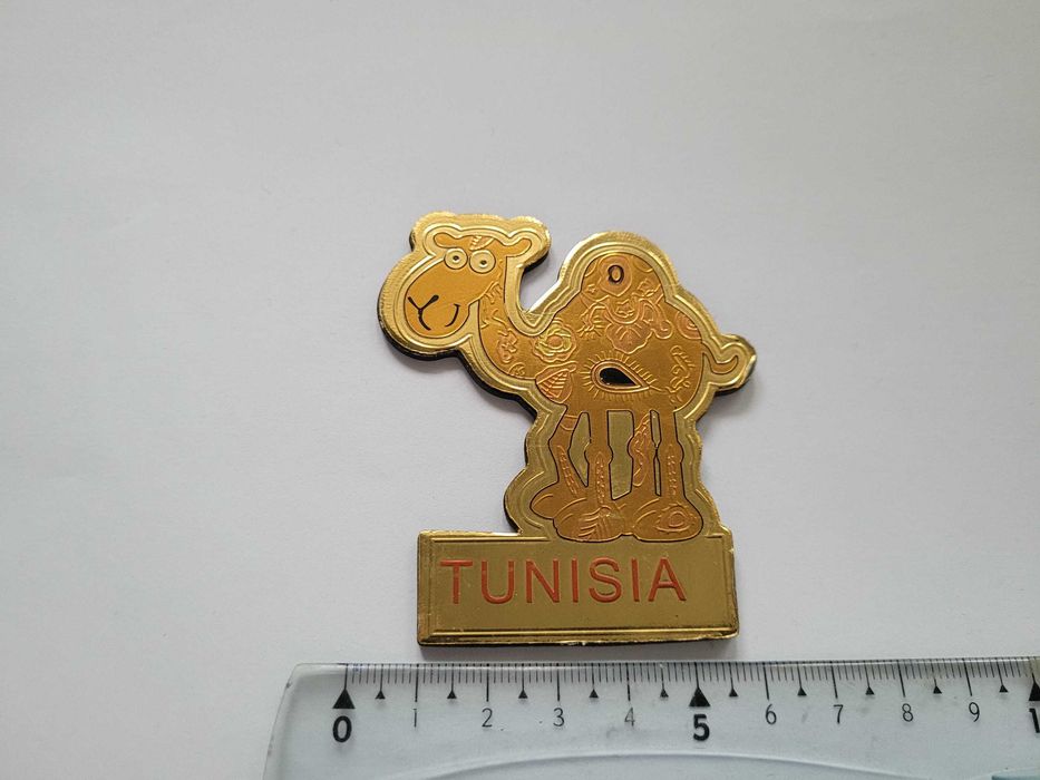 Magnes na lodówkę - 321f. TUNEZJA Metalizowany WIELBŁĄD