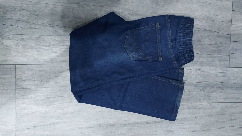 Spodnie chłopięce roz 146