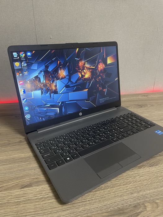 Ноутбук HP 250 G9 Intel Core i3-1235U 6 ядер, 8 потоков / ОЗП 16 ГБ :