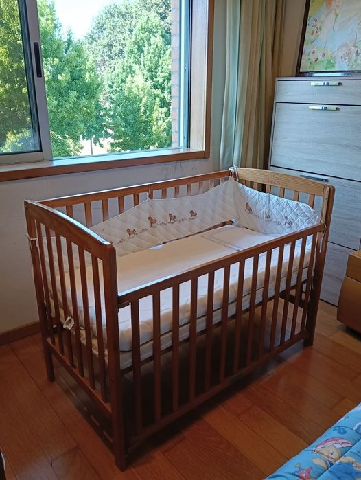 Cama madeira bebé