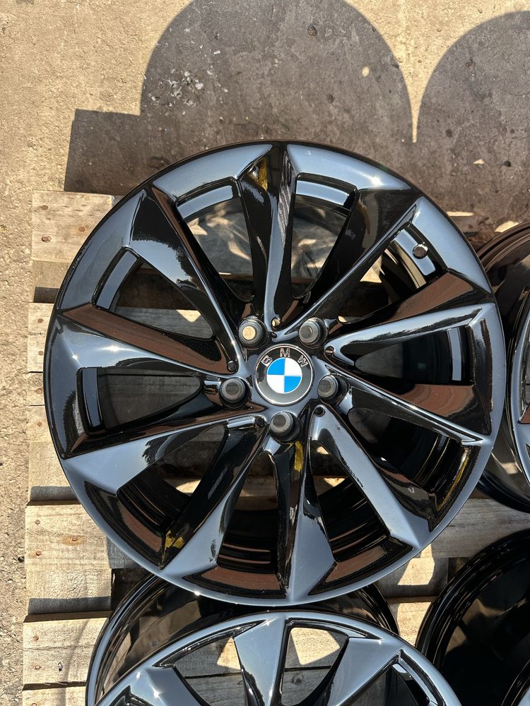5x120 8j x 18” et34 Jak nowe Bmw OE F30 komplet