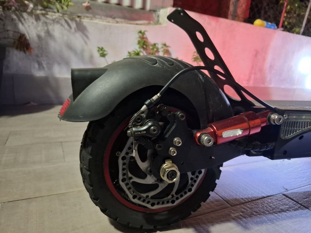 Vendo Trotineta E-CROSS PRO BOOST