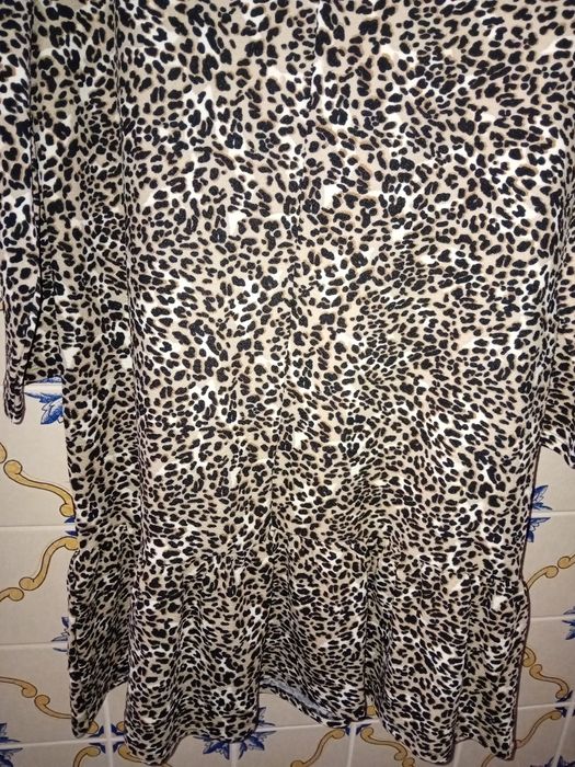 Vestido tigresa Milano M/L como novo!
