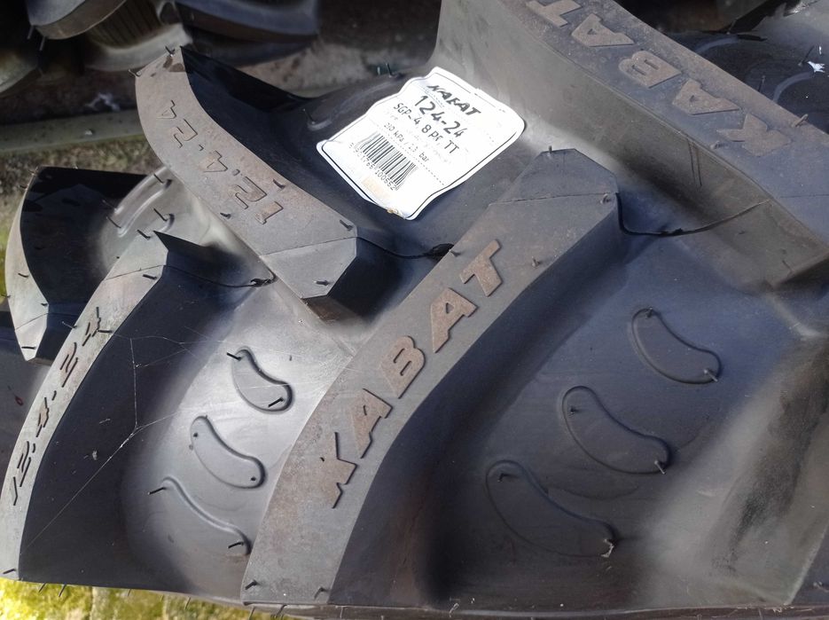 Opona 12.4*24 8pr Kabat