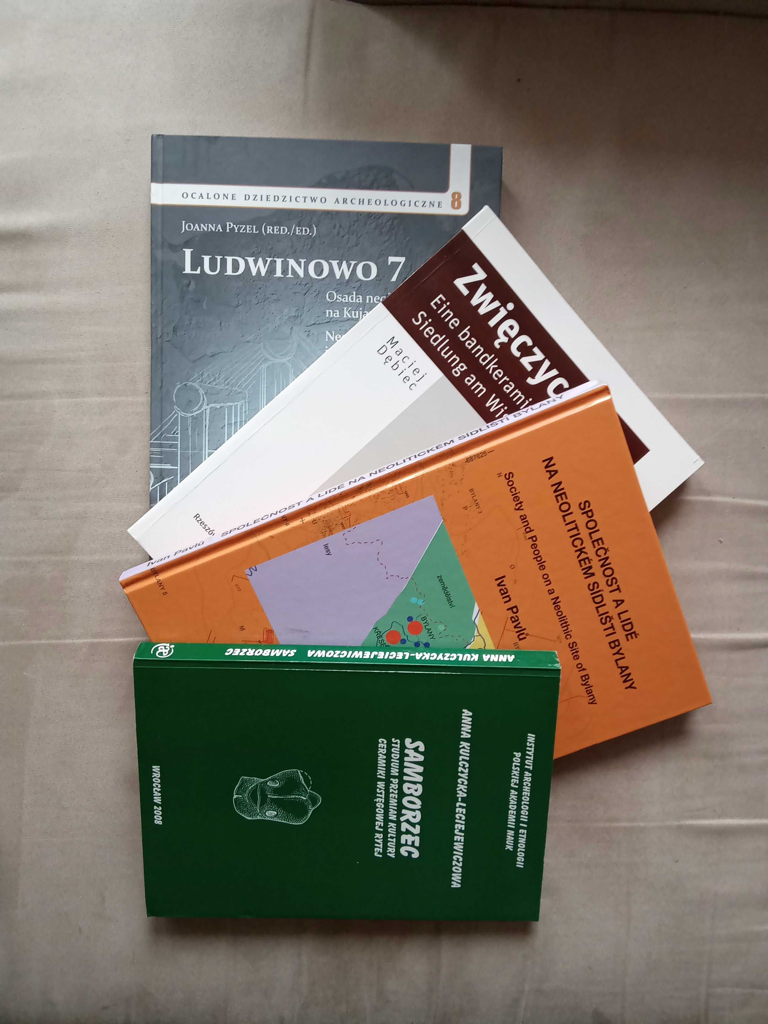 pakiet książek; prehistoria; neolit; kultura ceramiki wstęgowej rytej