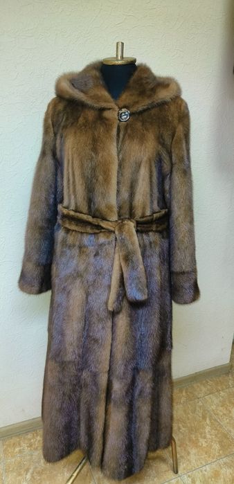 Шуба норка  цвет орех