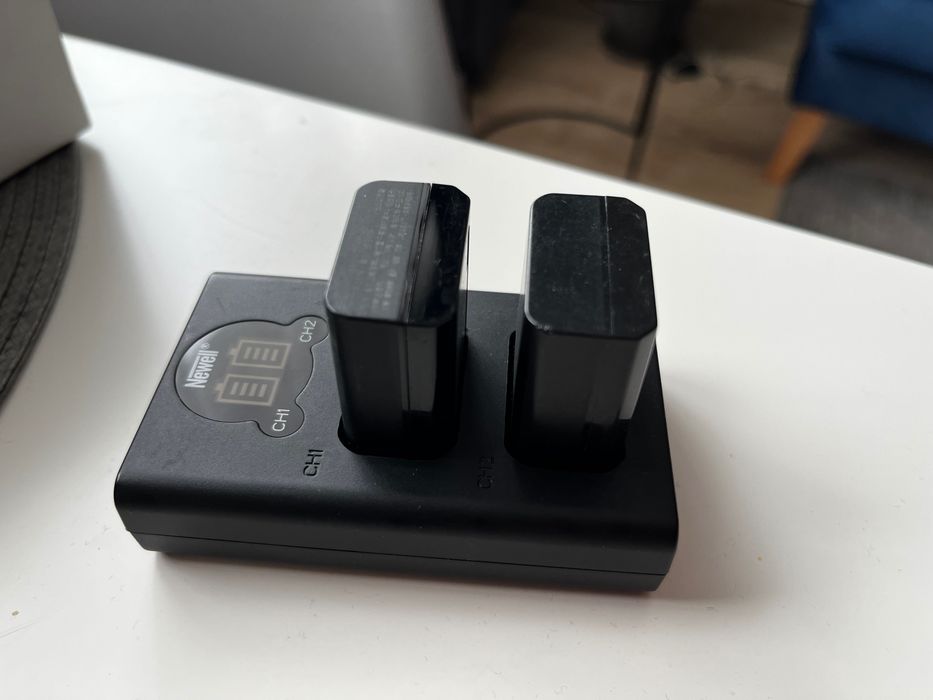 Aparat Sony a6000 plus obiektywy Sigma 16mm 56mm