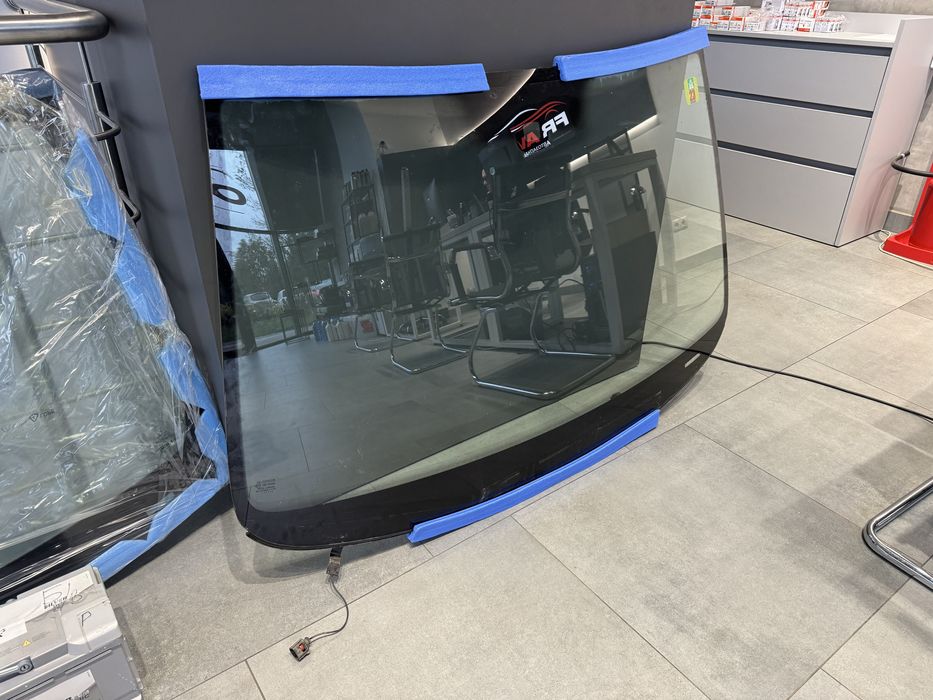 Скло вітрове, лобове, vw passat b7 з обігрівом та датчиком