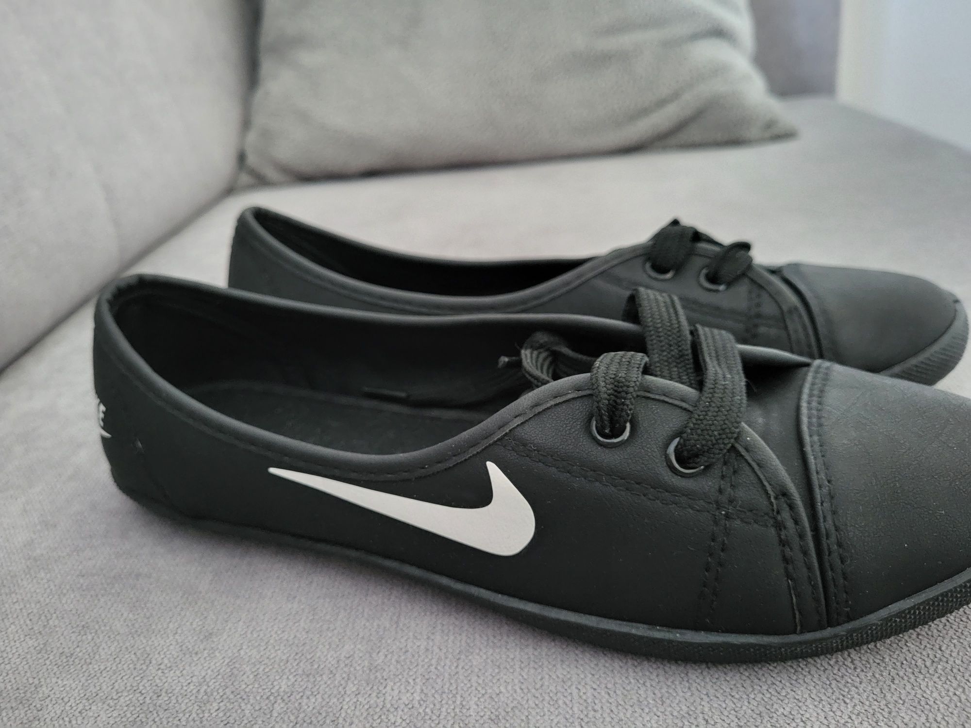 Nowe buty trampki Nike rozmiar 40