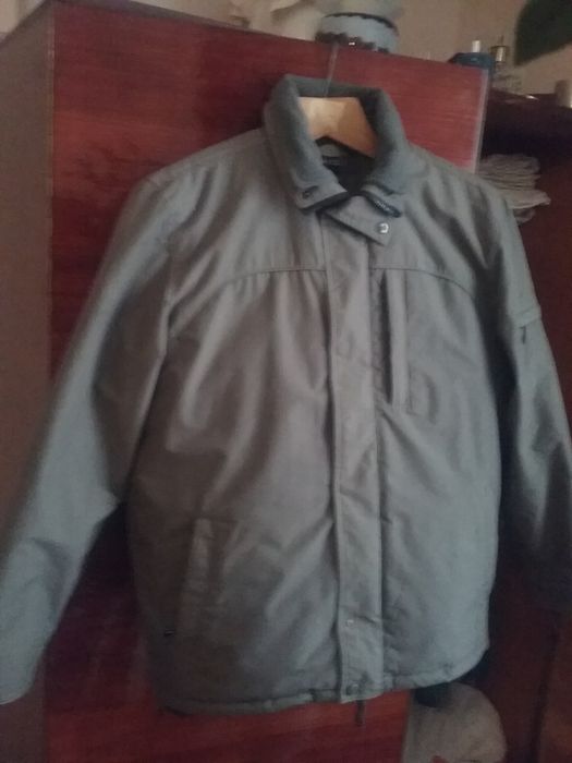 Куртка чоловіча  вживана .
