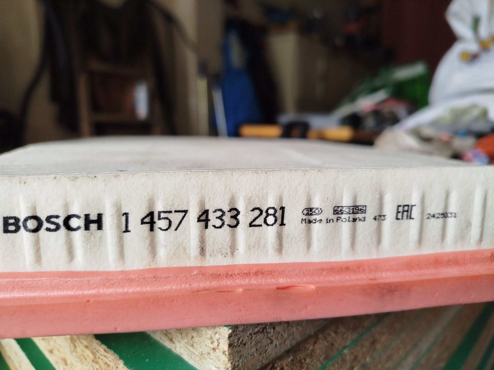 Повітряний фільтр BOSCH 1 457 433 281.