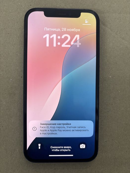 Телефон айфон 12 64гб