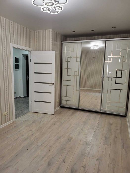 1 ком кв ЖК Реал Парк 39,5м2 45000$ район Селекционный Институт