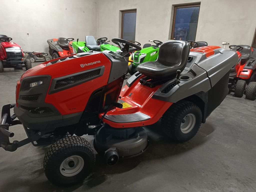 Kosiarka traktorek husqvarna TC338 V3  Briggs 22km.
