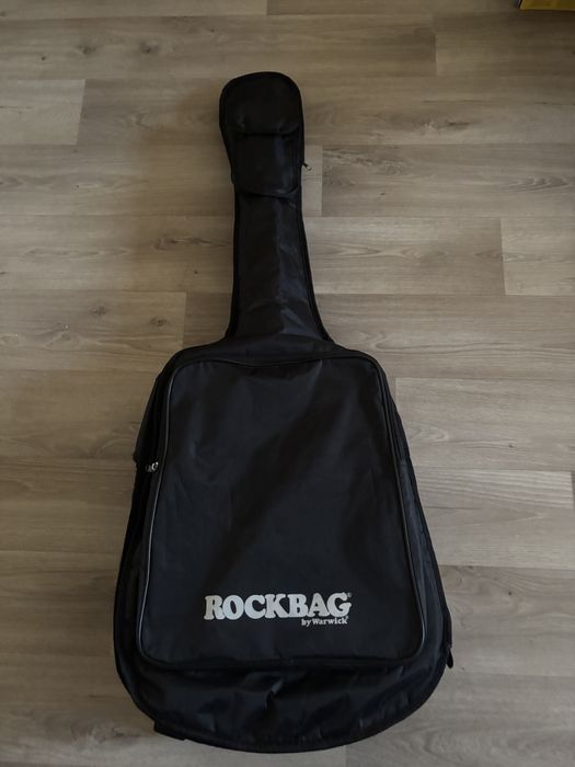 Чехол для гитары в идеально состоянии