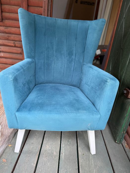 Fotel uszak w kolorze turkusowym – wygodny i stylowy