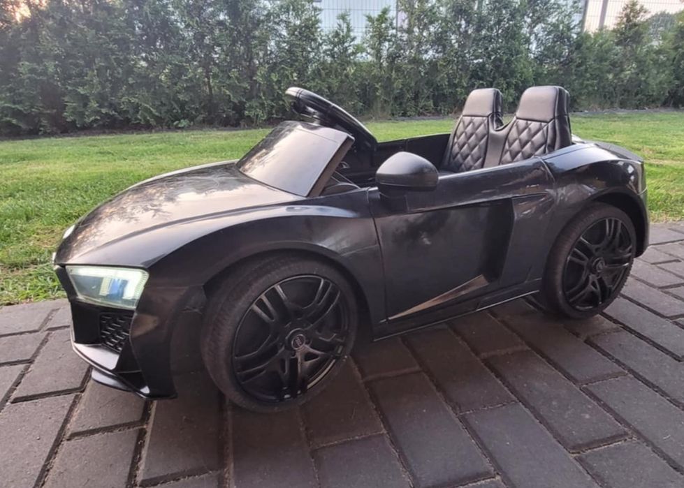Samochód na akumulator audi a8 spyder autko