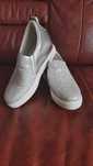 Buty damskie na koturnie