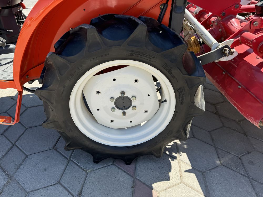 Kubota KL23 мини-трактор  из Японии