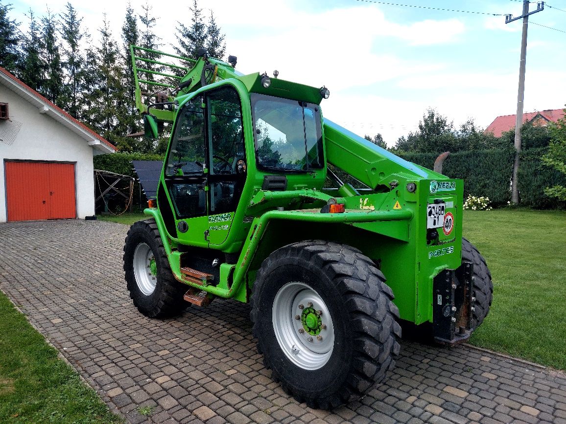 Ładowarka teleskopowa Merlo P40.7CS sprowadzona.