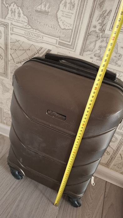 Дорожный чемодан на запчасти