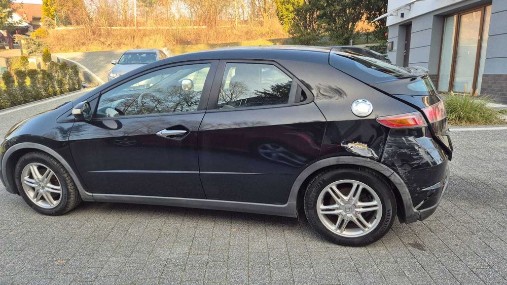 Honda Civic sprowadzony w ofercie kilka sztuk hondy