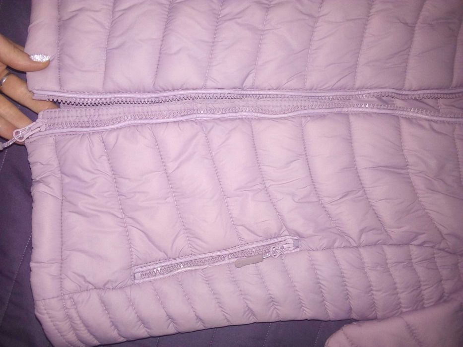 Куртка жіноча лілового кольору