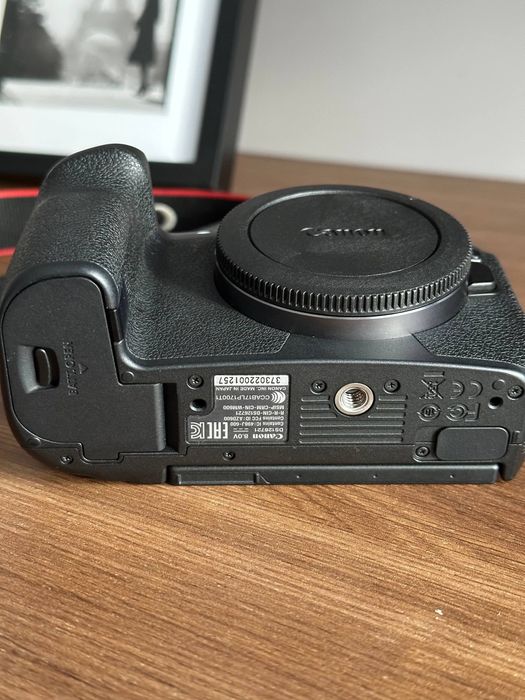 Canon EOS R jak nowa