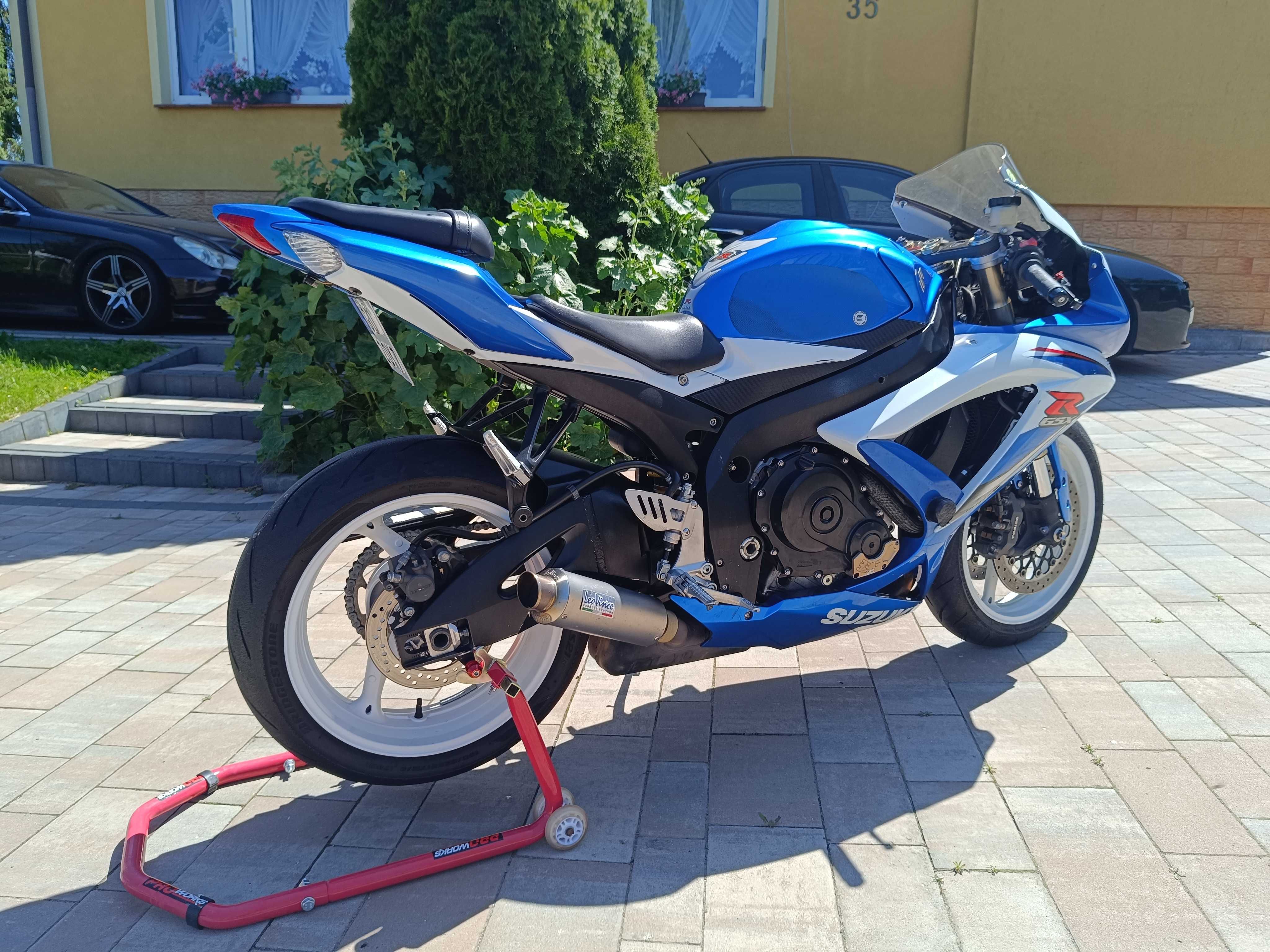 Suzuki GSX-R 600 k9